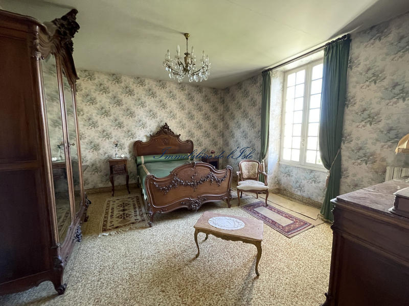 Maison - 170 m² - 7 pièces