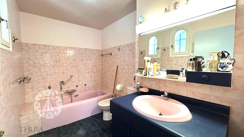 Viager - Maison - 143 m² - 6 pièces