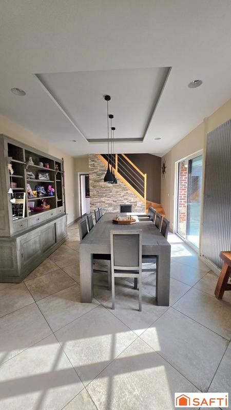 Maison - 183 m² - 5 pièces