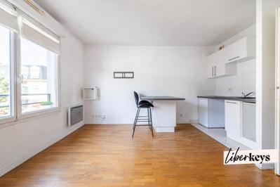 Studio - 25 m² - 1 pièce