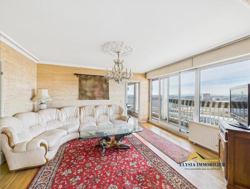 Appartement - 94 m² - 4 pièces