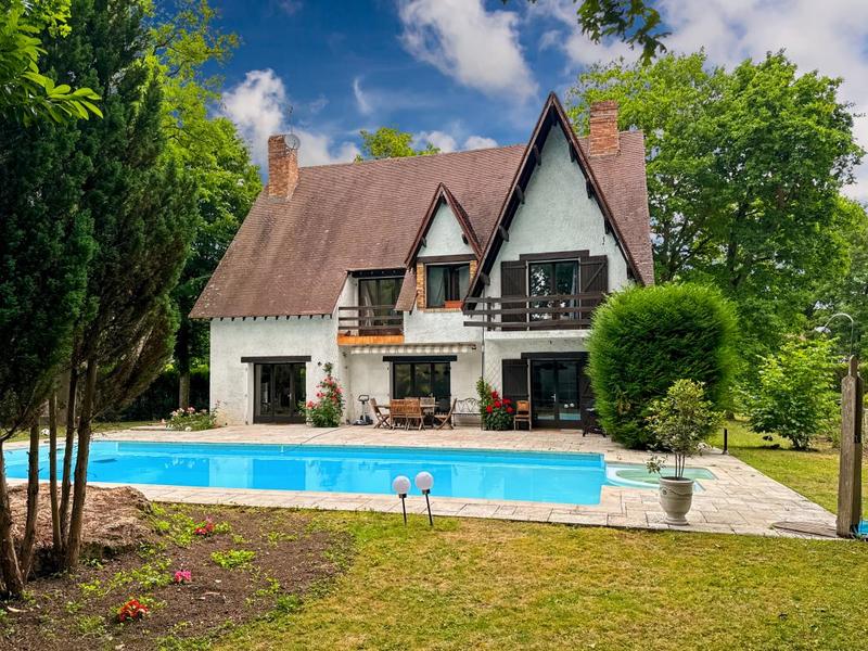 Maison en pierre - 300 m² - 10 pièces