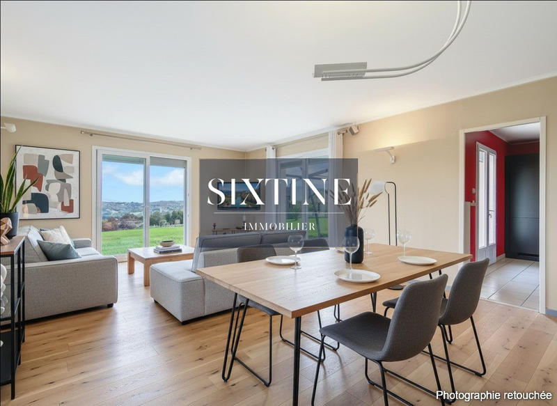 Maison - 271 m² - 10 pièces