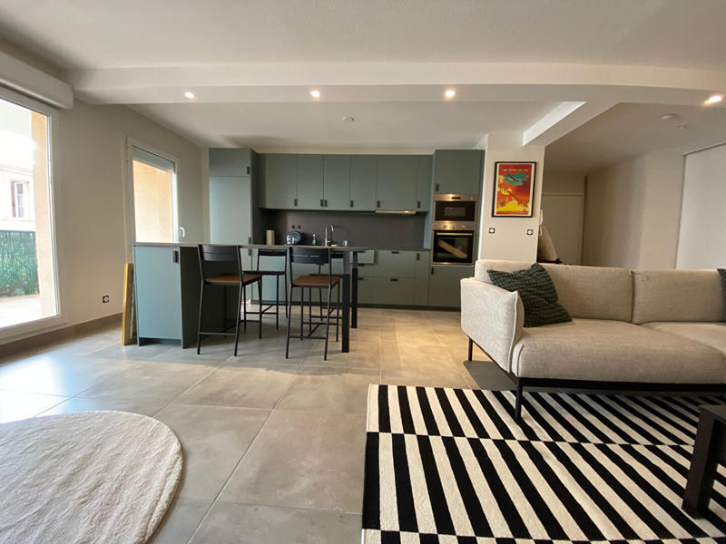 Appartement - 75 m² - 3 pièces