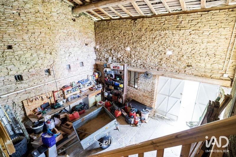 Maison - 239 m² - 8 pièces