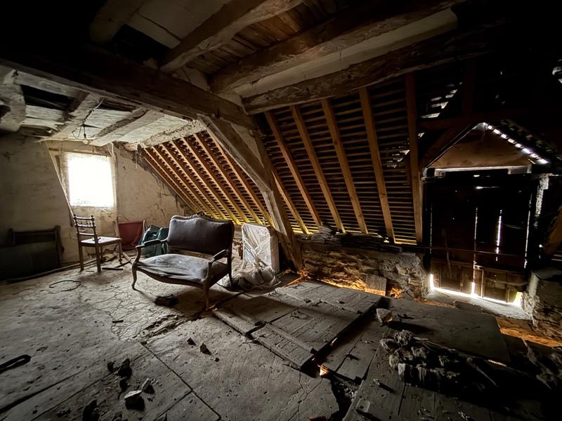 Maison - 220 m² - 8 pièces