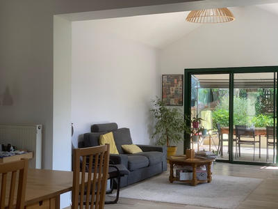 Propriété - 90 m² - 4 pièces