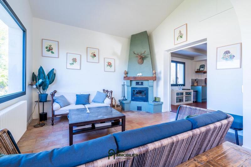 Villa - 300 m² - 7 pièces