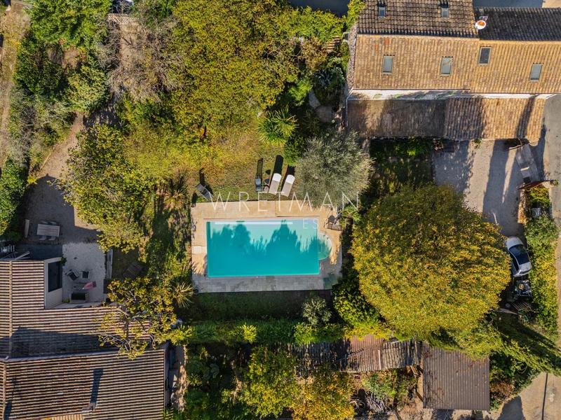 Villa - 191 m² - 6 pièces