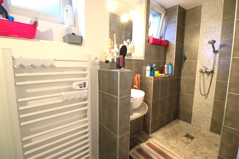 Maison - 111 m² - 4 pièces