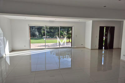 Maison - 190 m² - 6 pièces