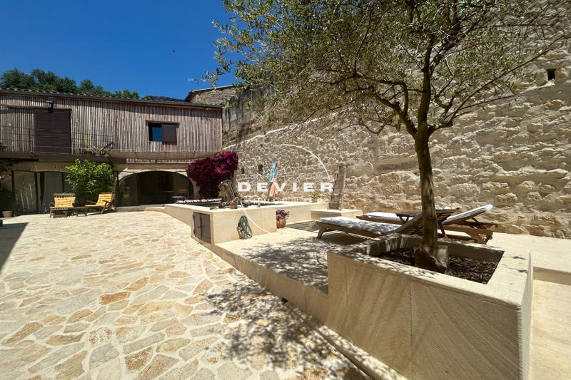 Maison - 200 m² - 7 pièces