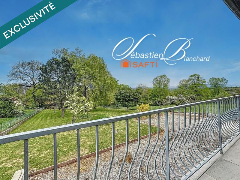 Villa - 270 m² - 9 pièces