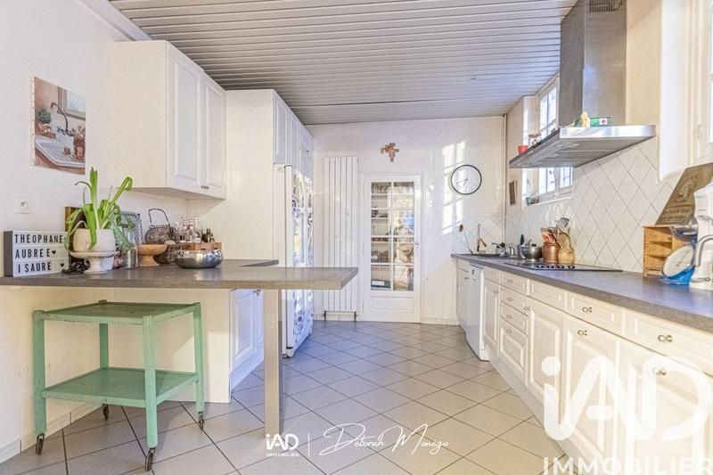 Maison - 380 m² - 11 pièces