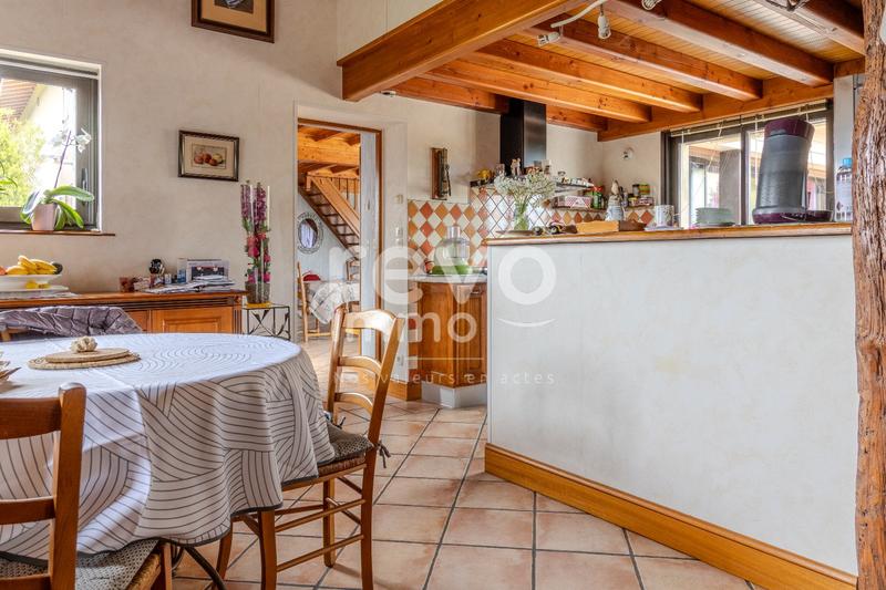 Maison - 478 m² - 12 pièces