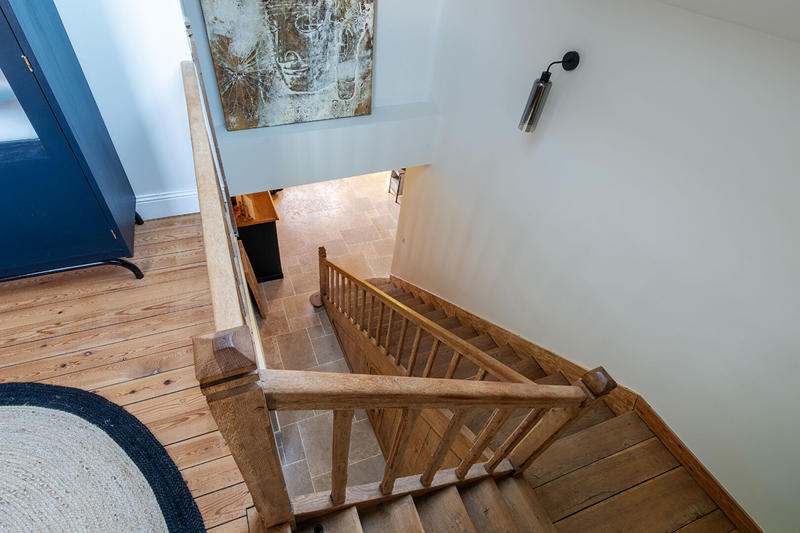 Maison - 210 m² - 7 pièces