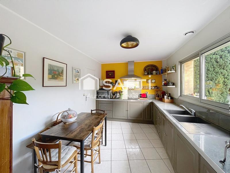 Maison - 152 m² - 6 pièces