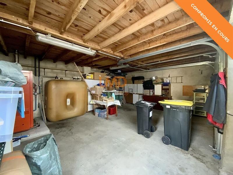 Demeure - 99 m² - 3 pièces