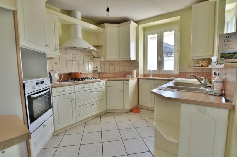 Maison - 101 m² - 7 pièces