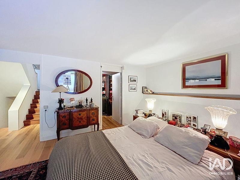 Maison - 320 m² - 9 pièces