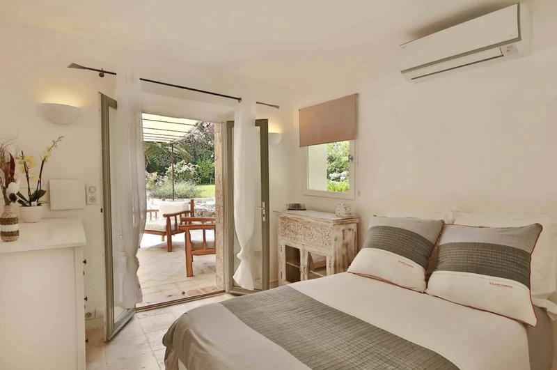 Villa - 262 m² - 6 pièces