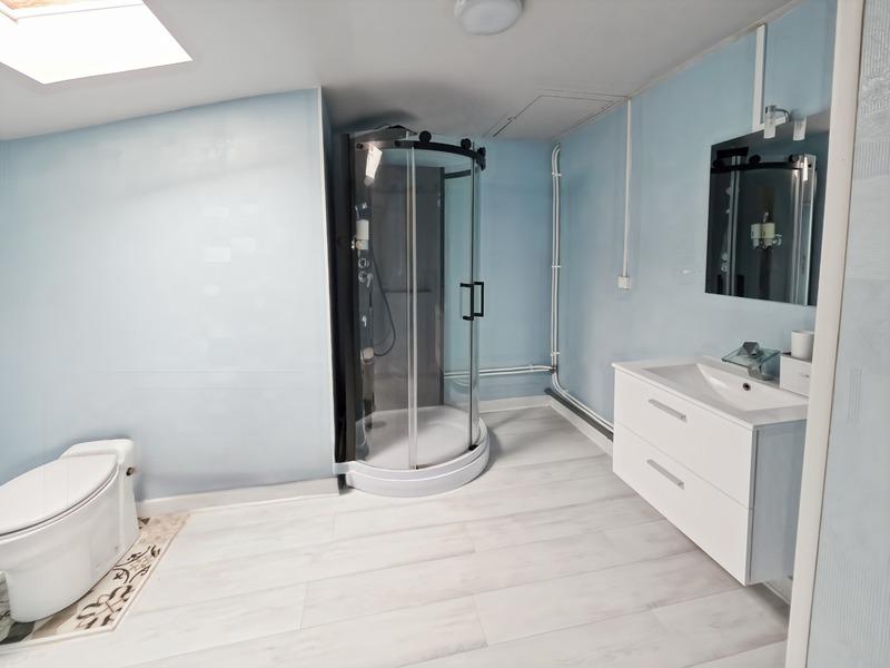 Maison - 211 m² - 13 pièces