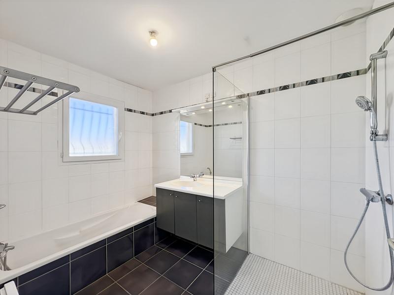 Maison - 85 m² - 4 pièces