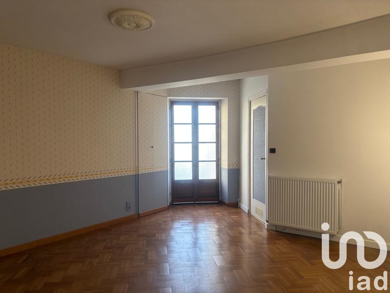 Maison - 185 m² - 9 pièces