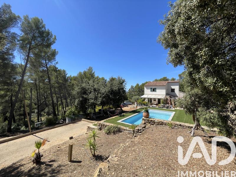 Maison - 121 m² - 5 pièces