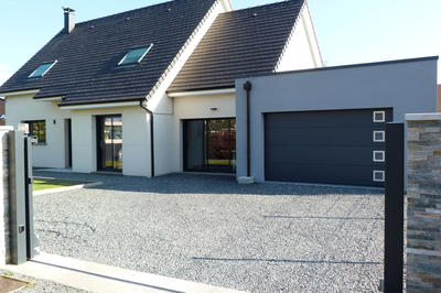 Maison - 201 m² - 9 pièces