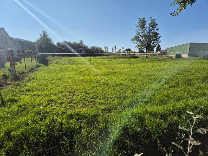 Terrain constructible - 2 300 m²