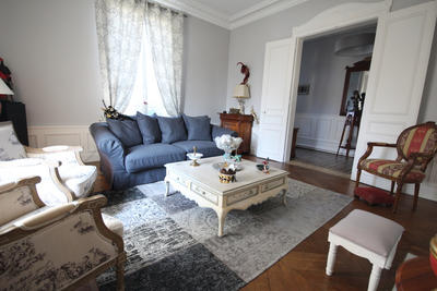 Maison de maîtres - 273 m² - 11 pièces