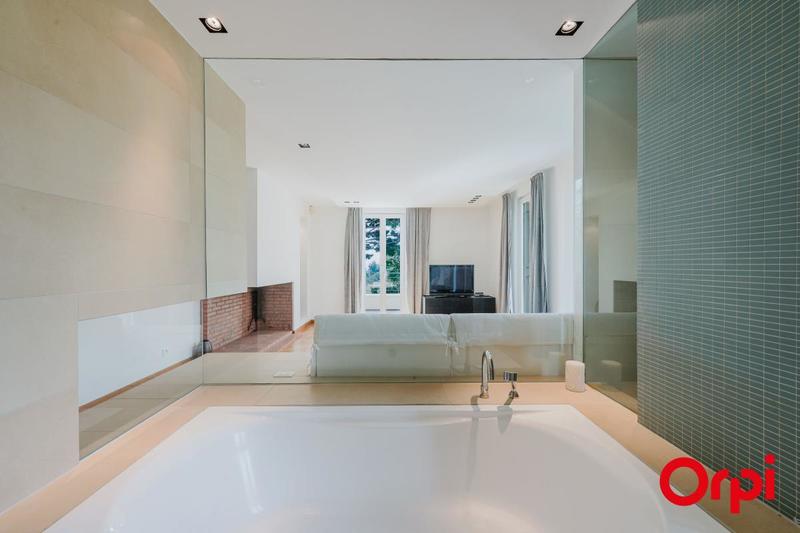 Villa - 366 m² - 11 pièces