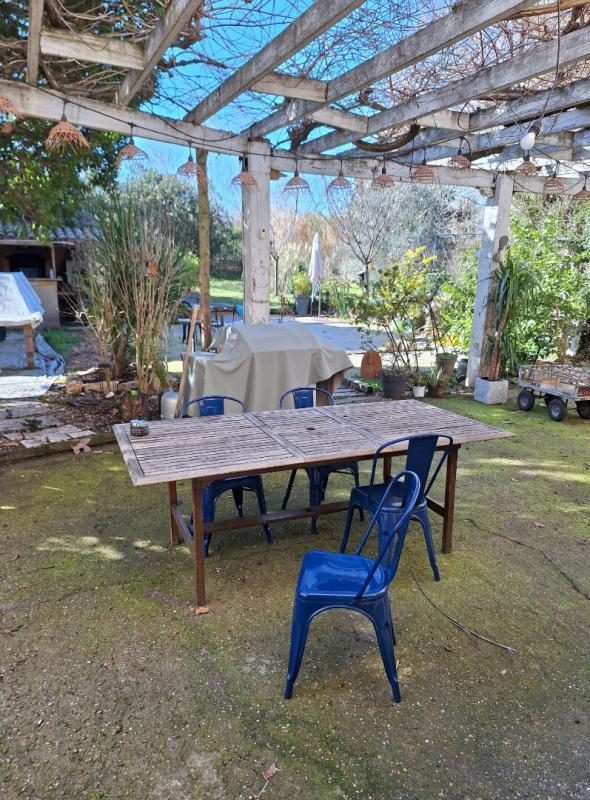 Demeure - 260 m² - 8 pièces