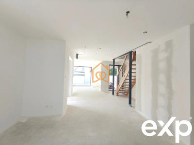 Appartement - 120 m² - 5 pièces