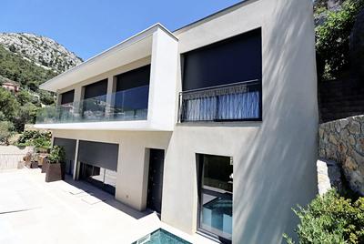 Villa - 300 m² - 9 pièces