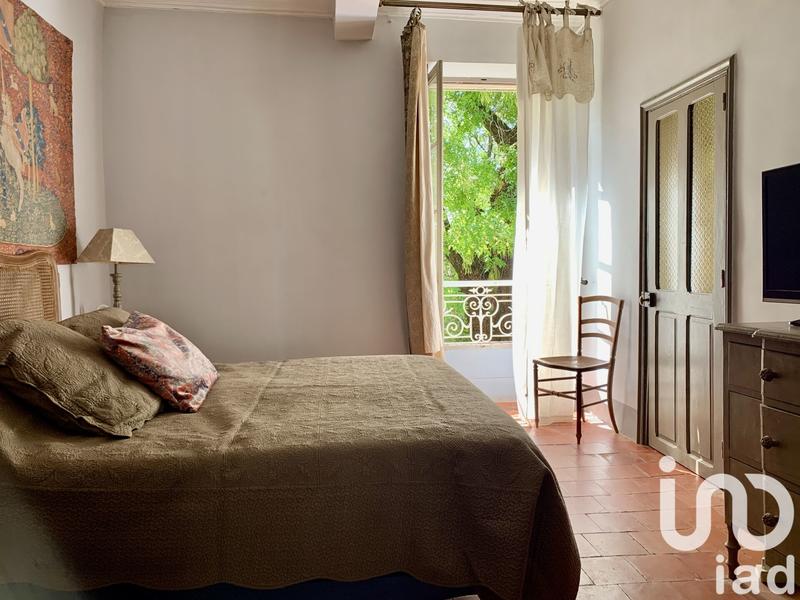 Maison - 445 m² - 14 pièces