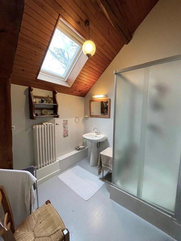 Maison - 280 m² - 11 pièces