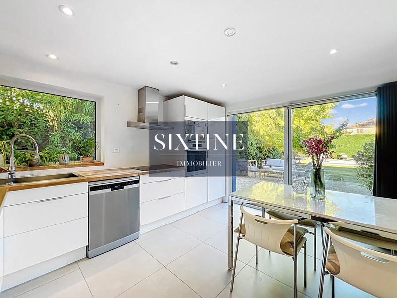 Maison - 145 m² - 6 pièces