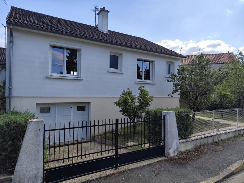 Maison - 94 m² - 5 pièces