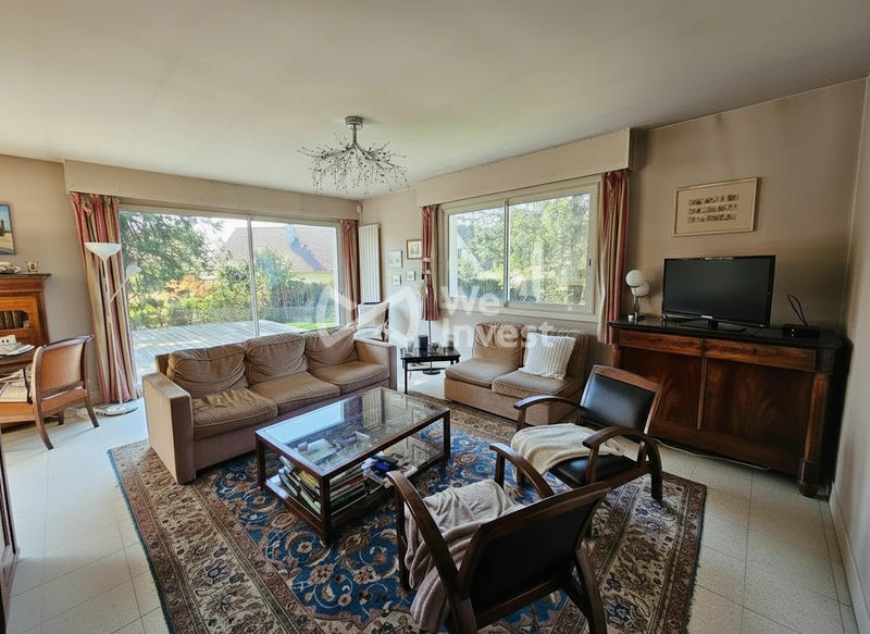 Maison - 180 m² - 8 pièces