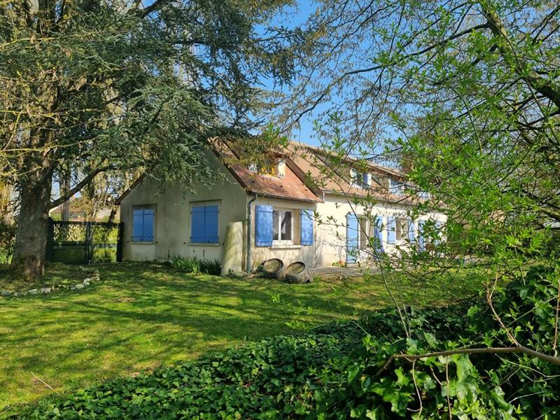 Maison - 154 m² - 9 pièces
