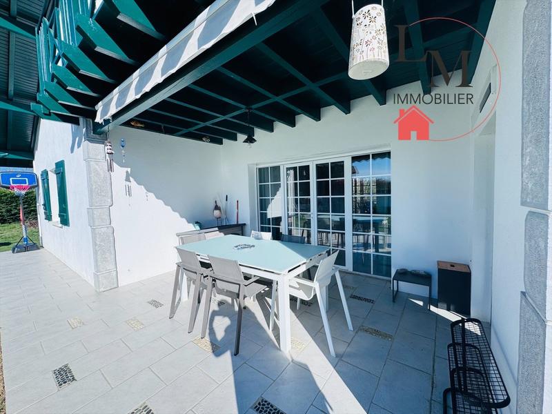 Villa - 188 m² - 4 pièces