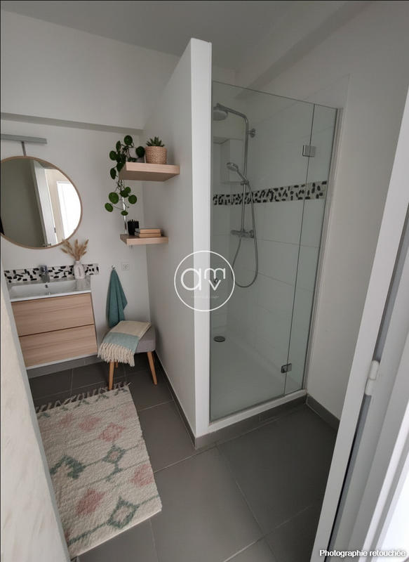 Appartement - 90 m² - 3 pièces