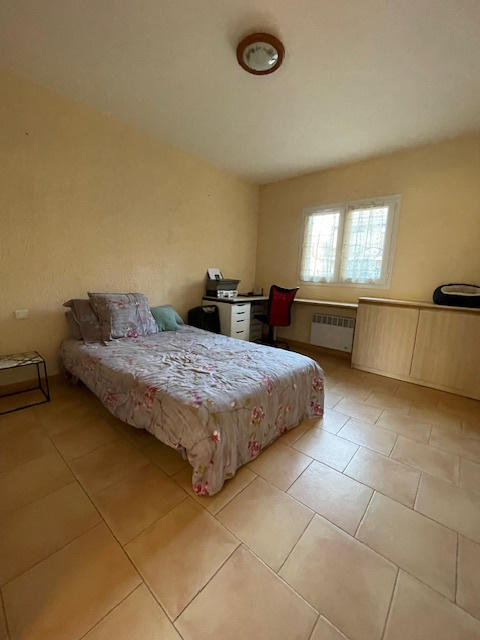 Maison - 93 m² - 5 pièces