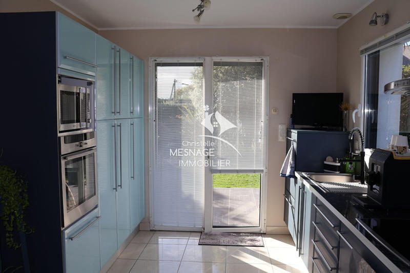 Maison contemporaine - 172 m² - 7 pièces