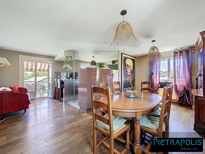 Maison - 140 m² - 5 pièces