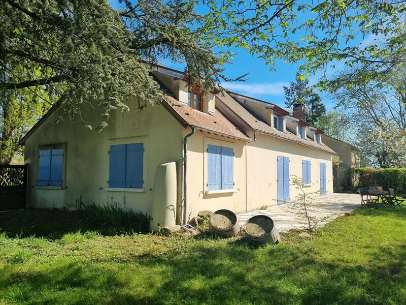 Maison - 154 m² - 9 pièces