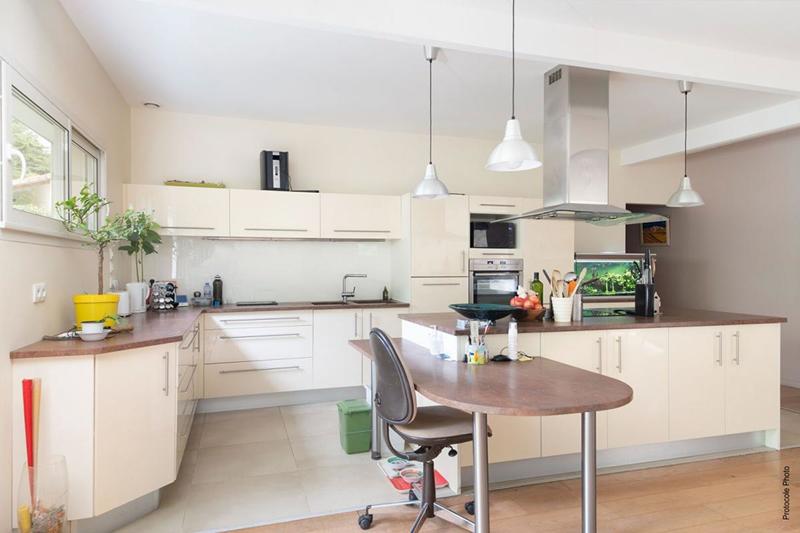 Maison - 185 m² - 7 pièces