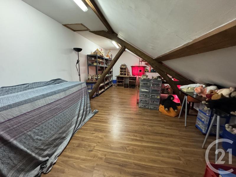 Maison - 210 m² - 7 pièces